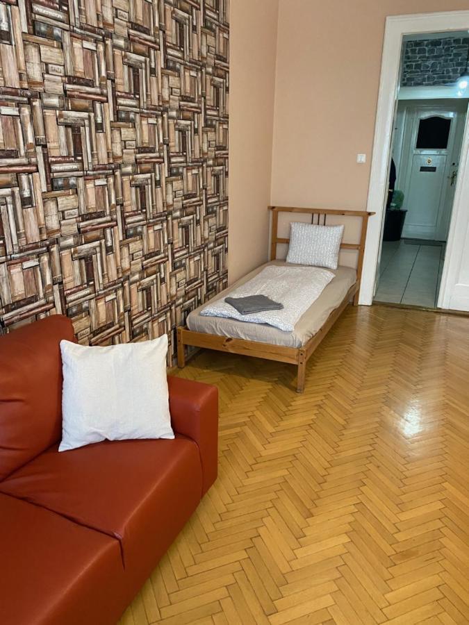 Pala Gardem Apartment บูดาเปสต์ ภายนอก รูปภาพ